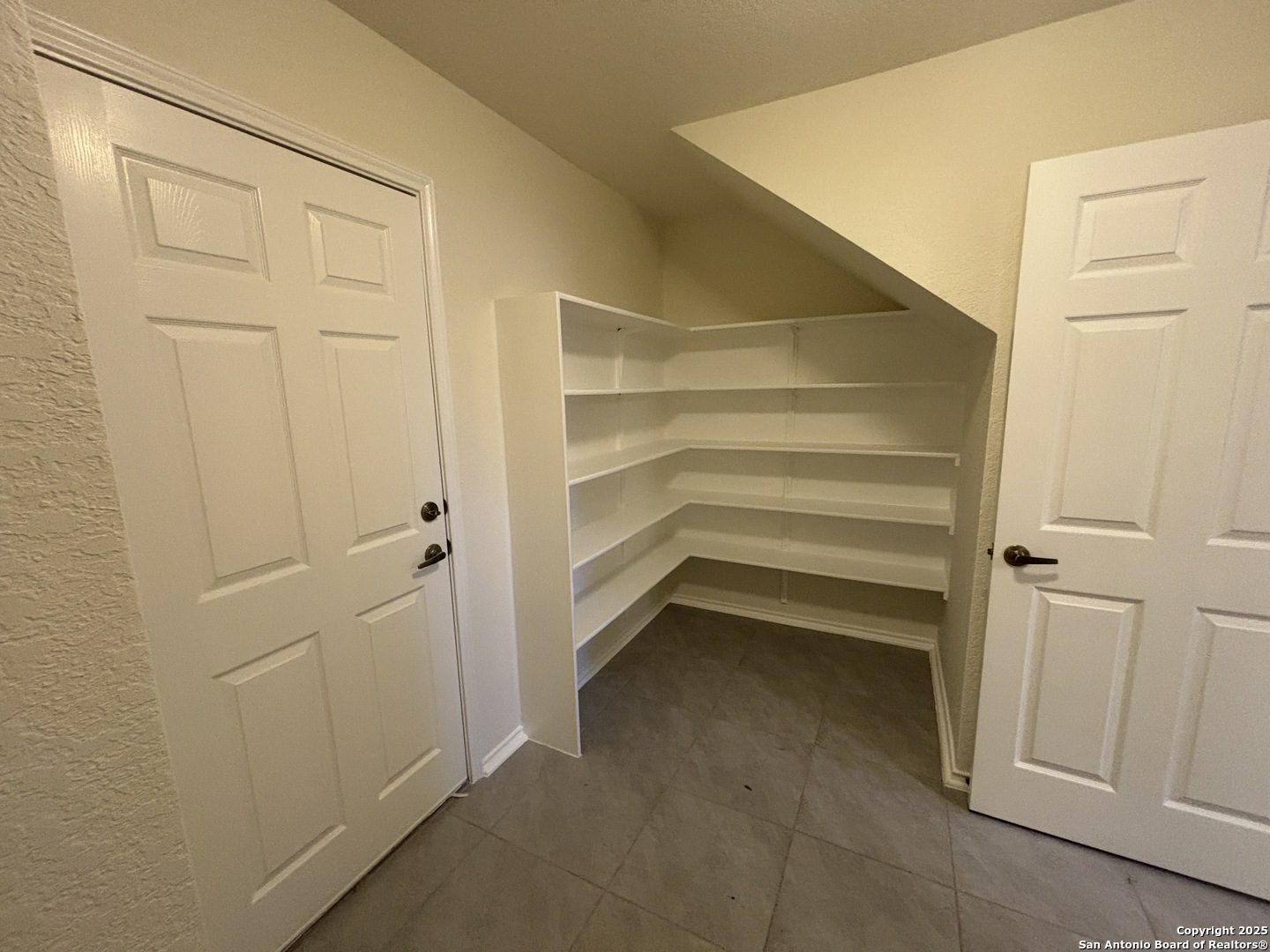 7370 Azalea Square San Antonio, TX 78218 - Photo 27 of 38