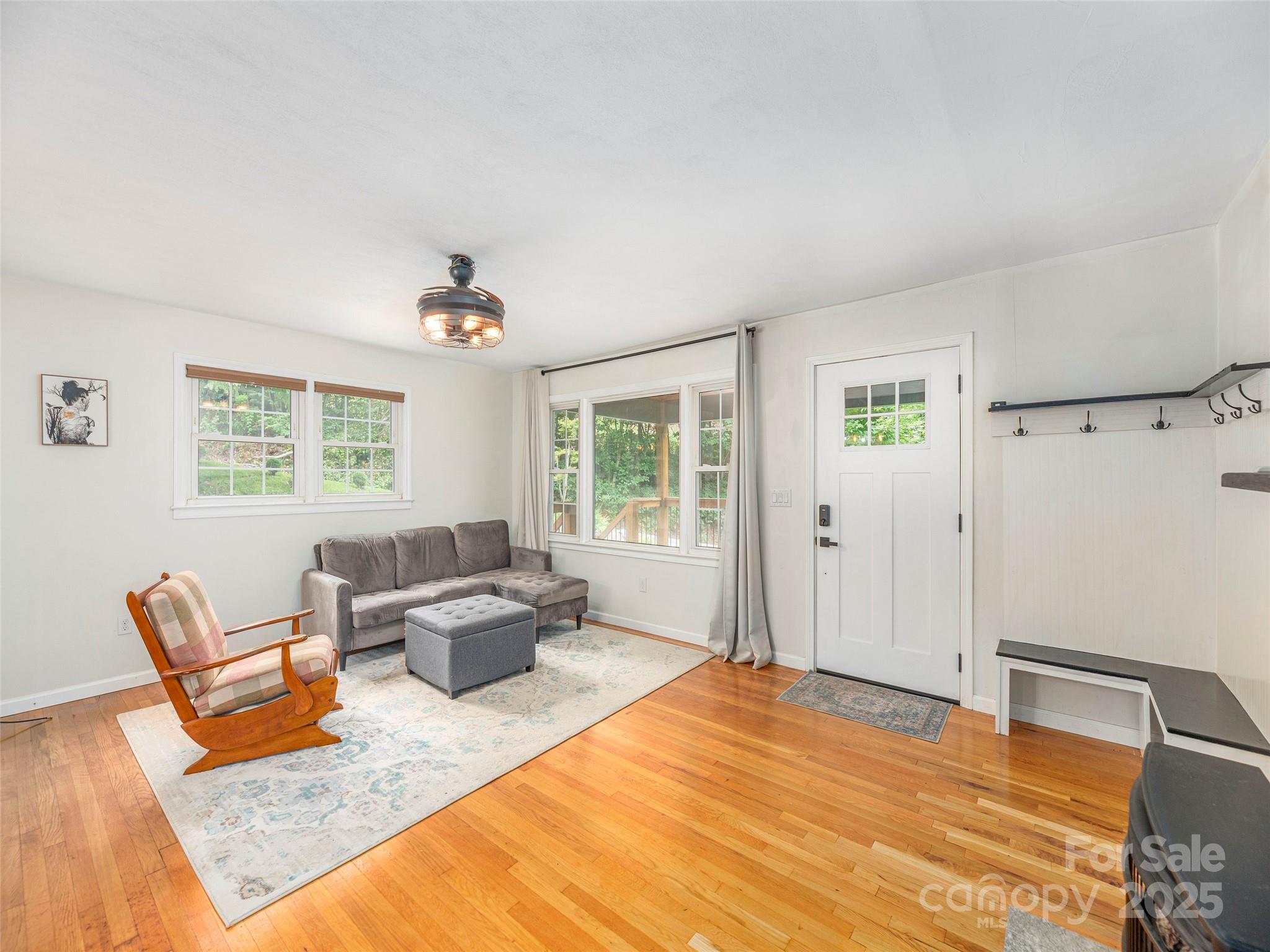 377 Plott Mountain Road Waynesville, NC 28786 - Photo 6 of 25 Gallery Image 6