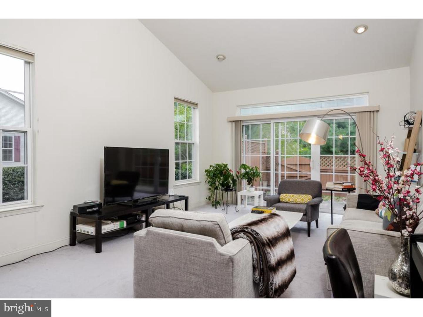 46 Warwick Road Princeton Junction, NJ 08550 - Photo 2 of 22 Gallery Image 2