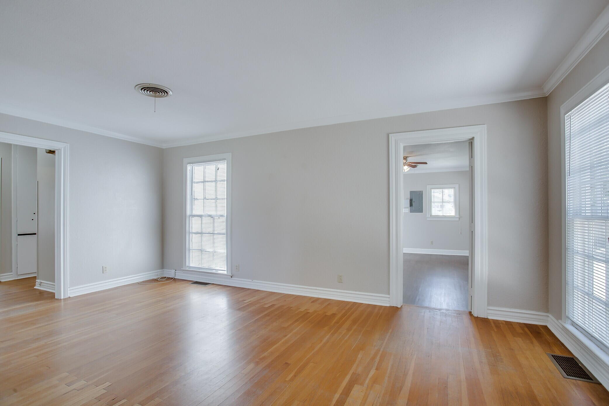 2403 32nd Street Lubbock, TX 79411 - Photo 6 of 15 l-6