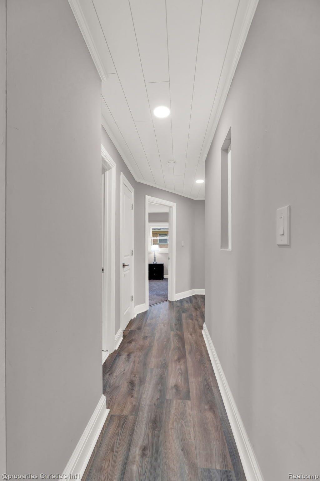 23251 Beech Road Southfield, MI 48033 - Photo 17 of 42 Gallery Image 17