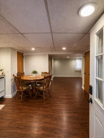 $725,000 | 33 2nd Street, Bayport, NY 11705