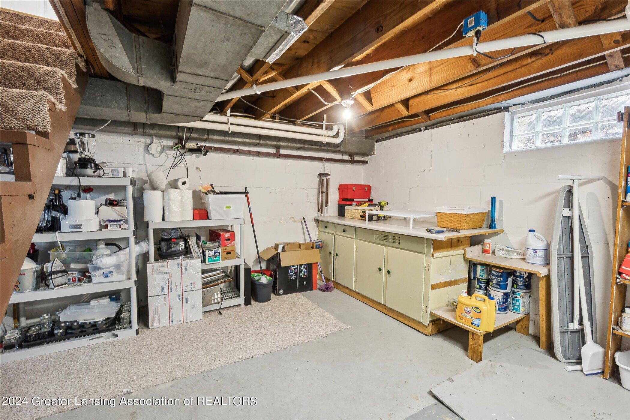 412 Strathmore Road Lansing, MI 48910 - Photo 29 of 31 Storage