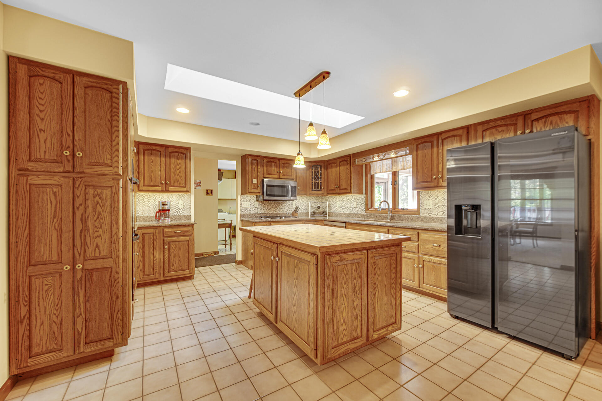180 Primrose Circle Chesterton, IN 46304 - Photo 9 of 42 1920x1280