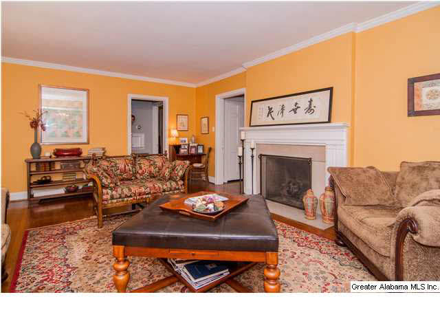 130 Hawthorne Road East Birmingham, AL 35209 - Photo 9 of 32
