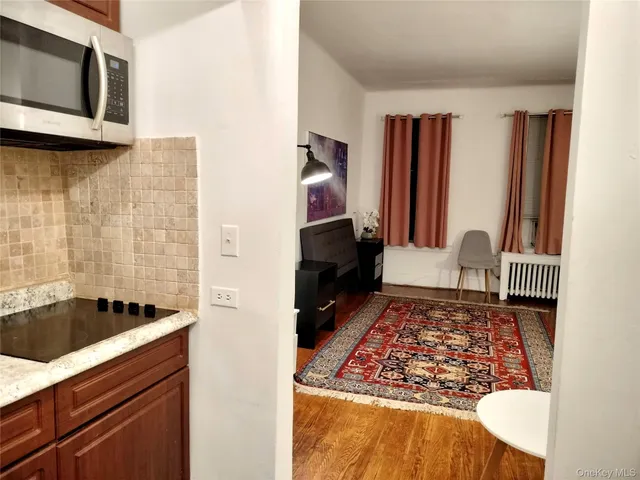 $289,000 | 334 East 53rd Street, Unit 3A | Midtown East