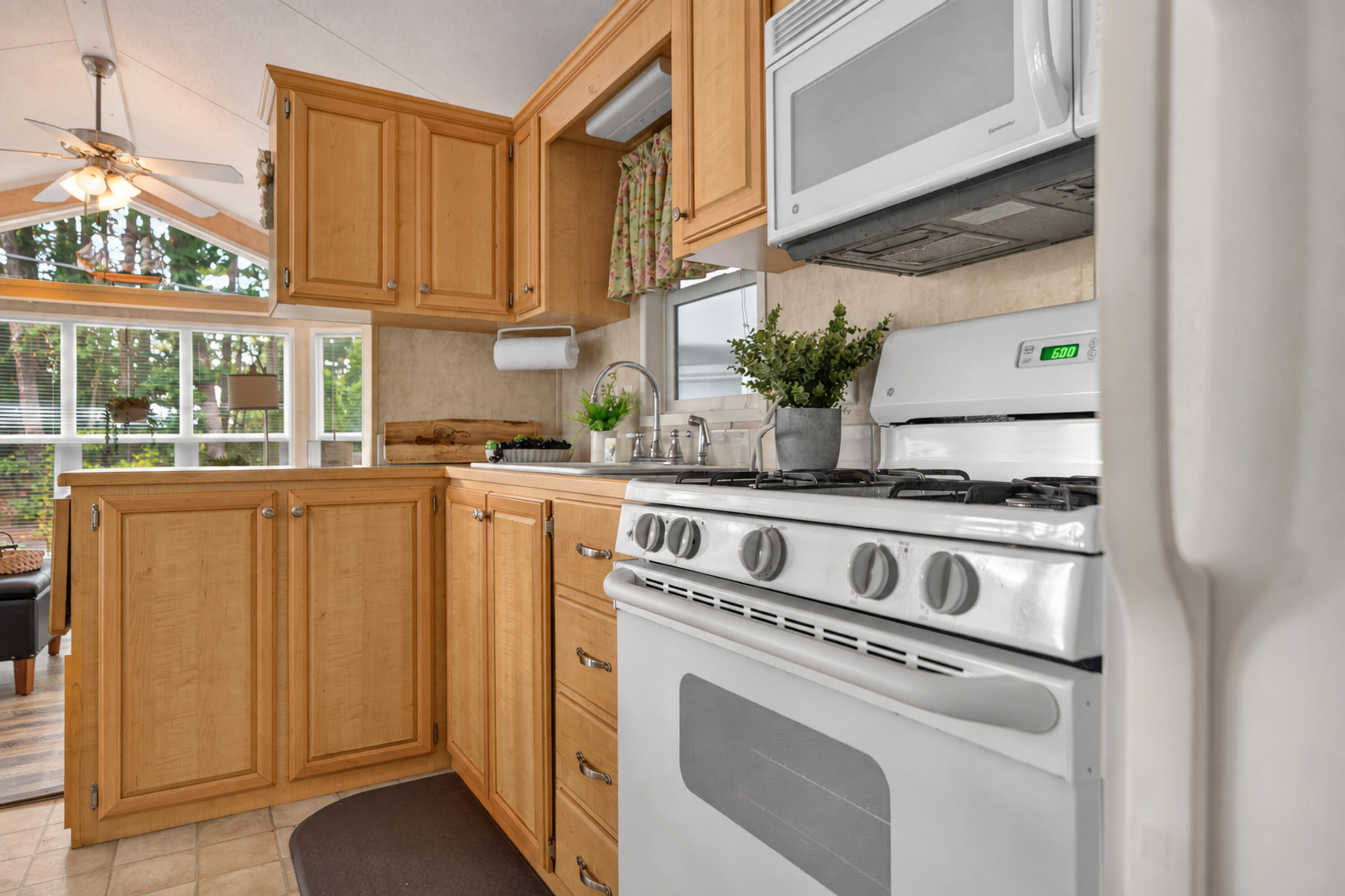 185 Cotuit Road, Unit HILL 23 Sandwich, MA 02563 - Photo 33 of 65 Home-Cooked Meals