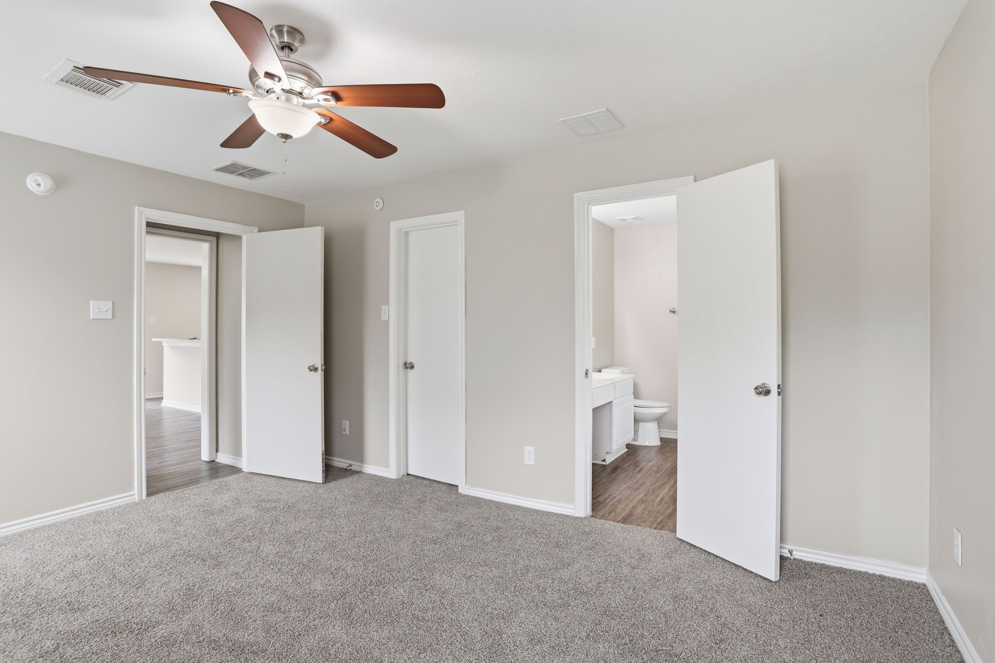 2325 Shady Tree Lane Conroe, TX 77301 - Photo 23 of 46