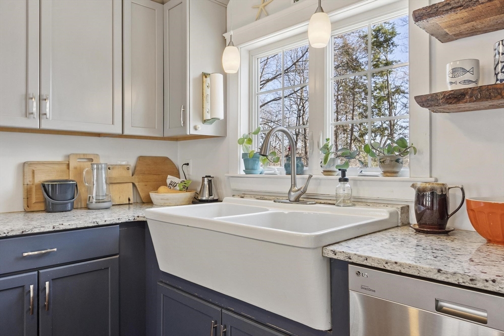 6 Water Street Ashburnham, MA 01430 - Photo 11 of 42