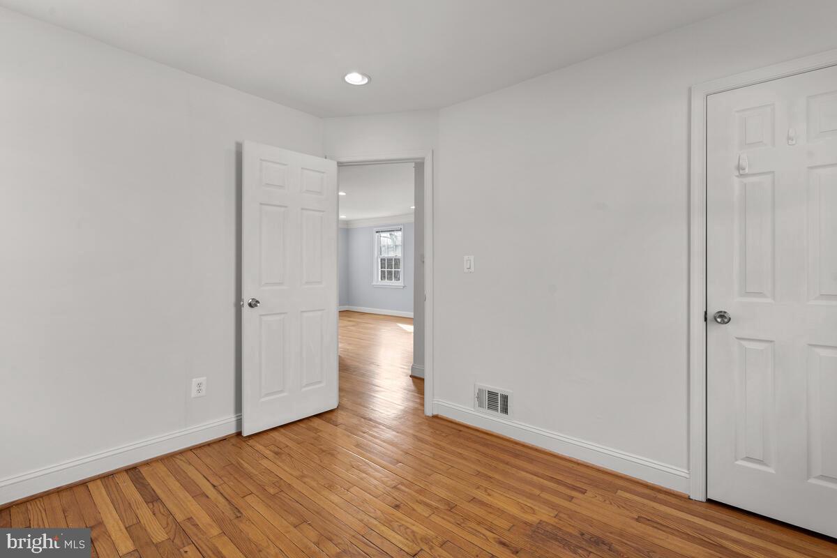 2515 Randolph Road Silver Spring, MD 20902 - Photo 18 of 41