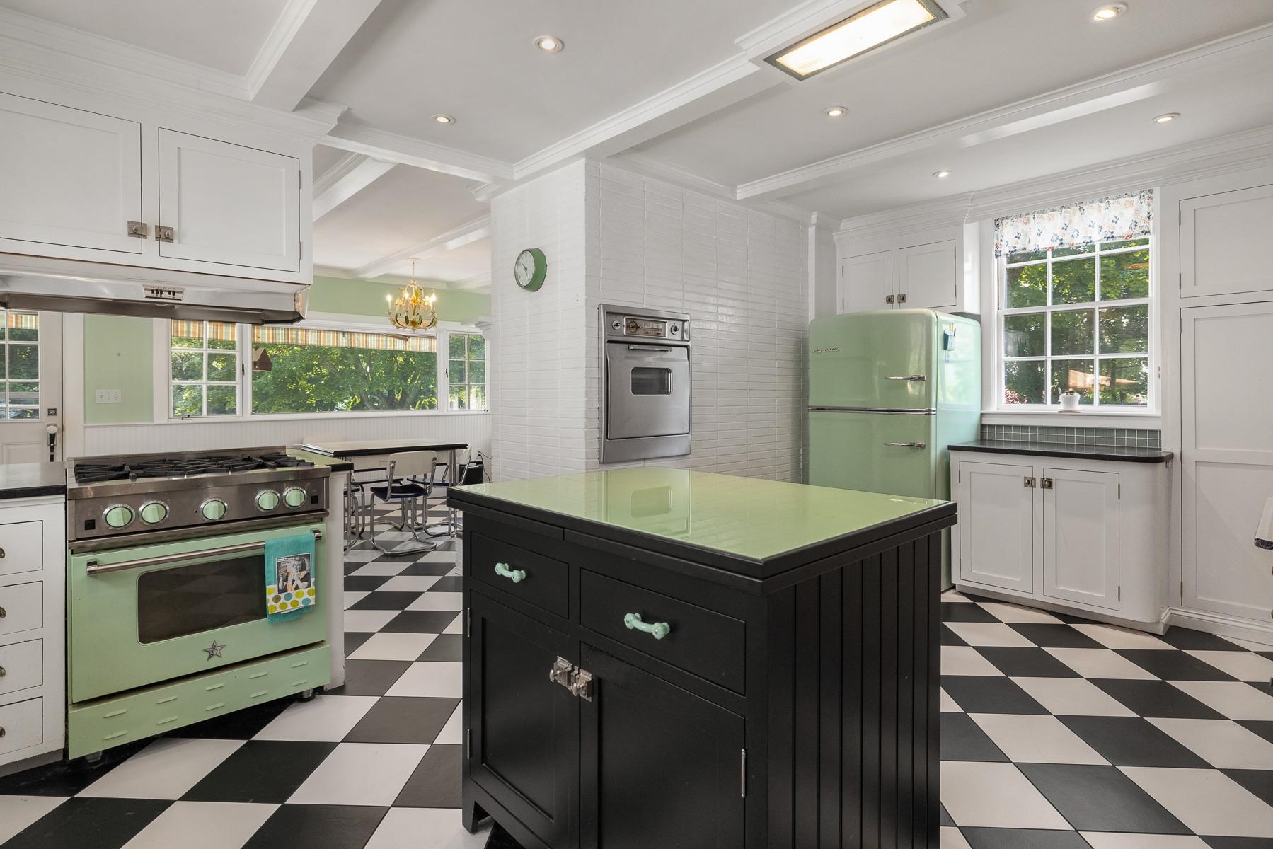 145 Exeter Road Hampton Falls, NH 03844 - Photo 19 of 40