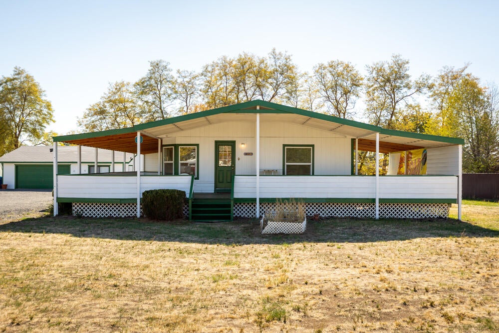 7550 Booth Road Klamath Falls, OR 97603 - Photo 5 of 85 7550+7600BoothRd.-27