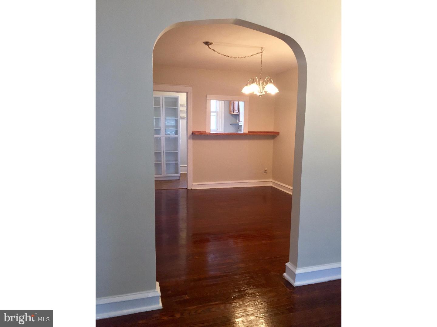 421 Woodcliffe Road Upper Darby, PA 19082 - Photo 3 of 12