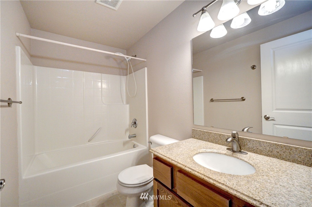 8446 169th Lane Southwest Rochester, WA 98579 - Photo 14 of 21