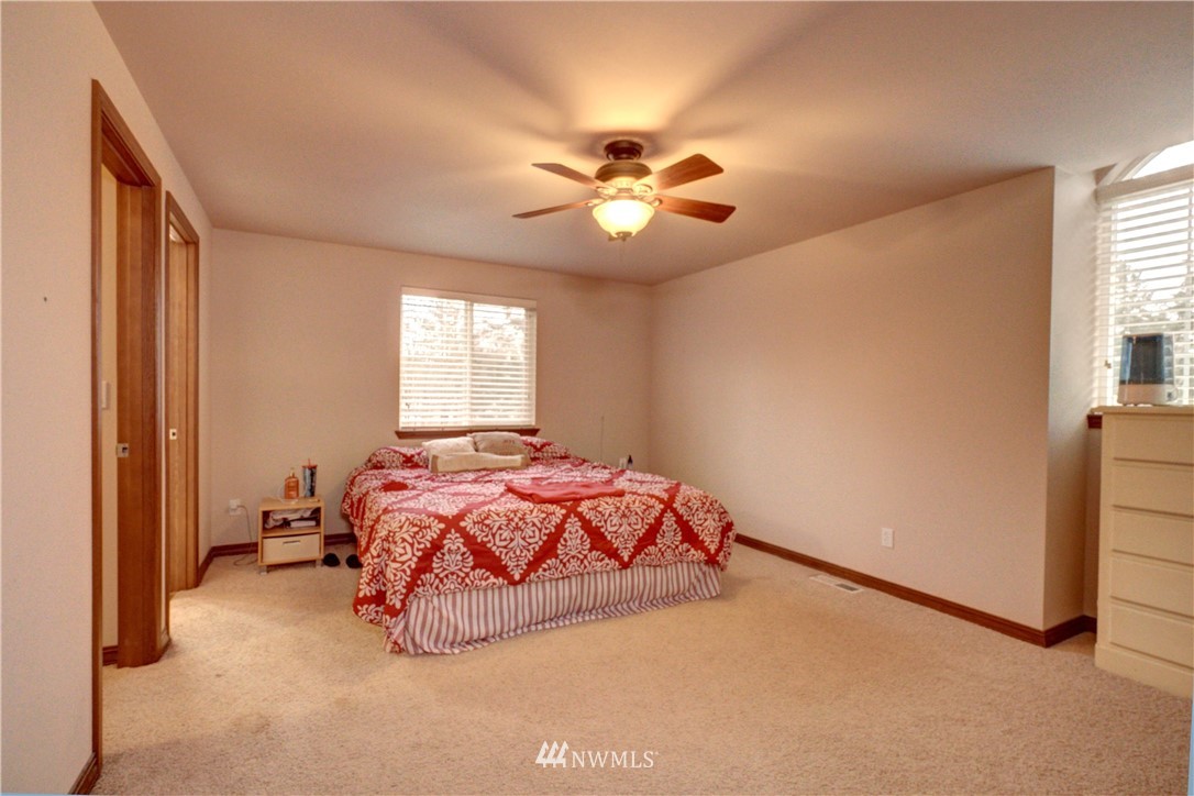 8446 169th Lane Southwest Rochester, WA 98579 - Photo 18 of 21