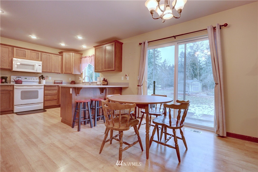8446 169th Lane Southwest Rochester, WA 98579 - Photo 5 of 21