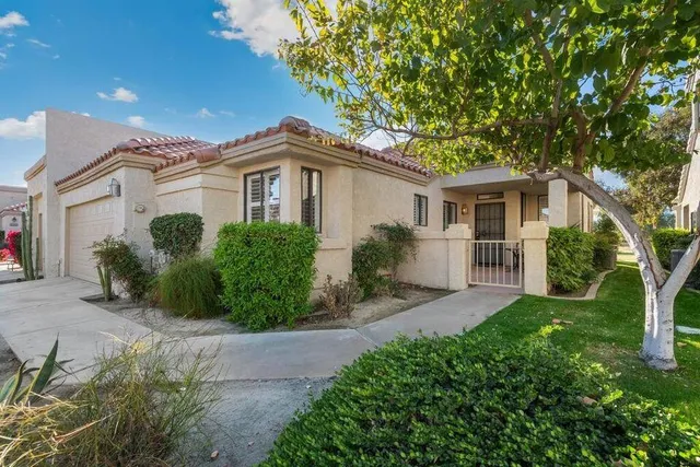 $2,500 | 41417 Princeville Lane, Palm Desert, CA 92211