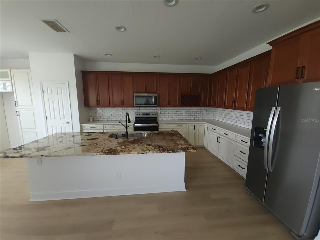 912 North Jacks Lake Road Clermont, FL 34711 - Photo 13 of 37