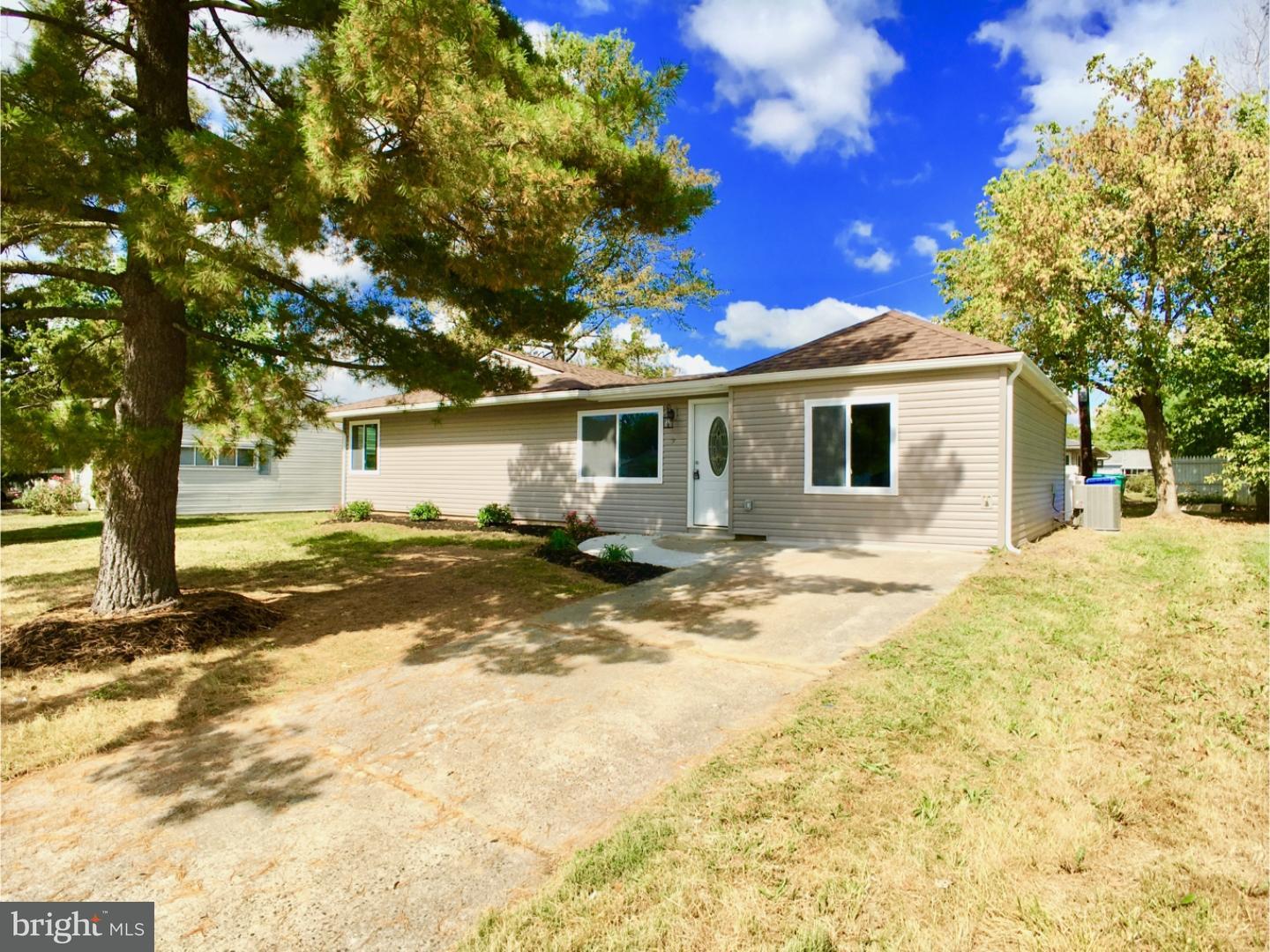 9 Ivory Rock Road Levittown, PA 19057 - Photo 1 of 24 Gallery Image 1