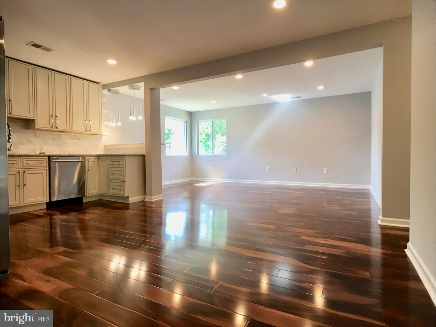 9 Ivory Rock Road Levittown, PA 19057 - Photo 5 of 24 Gallery Image 5