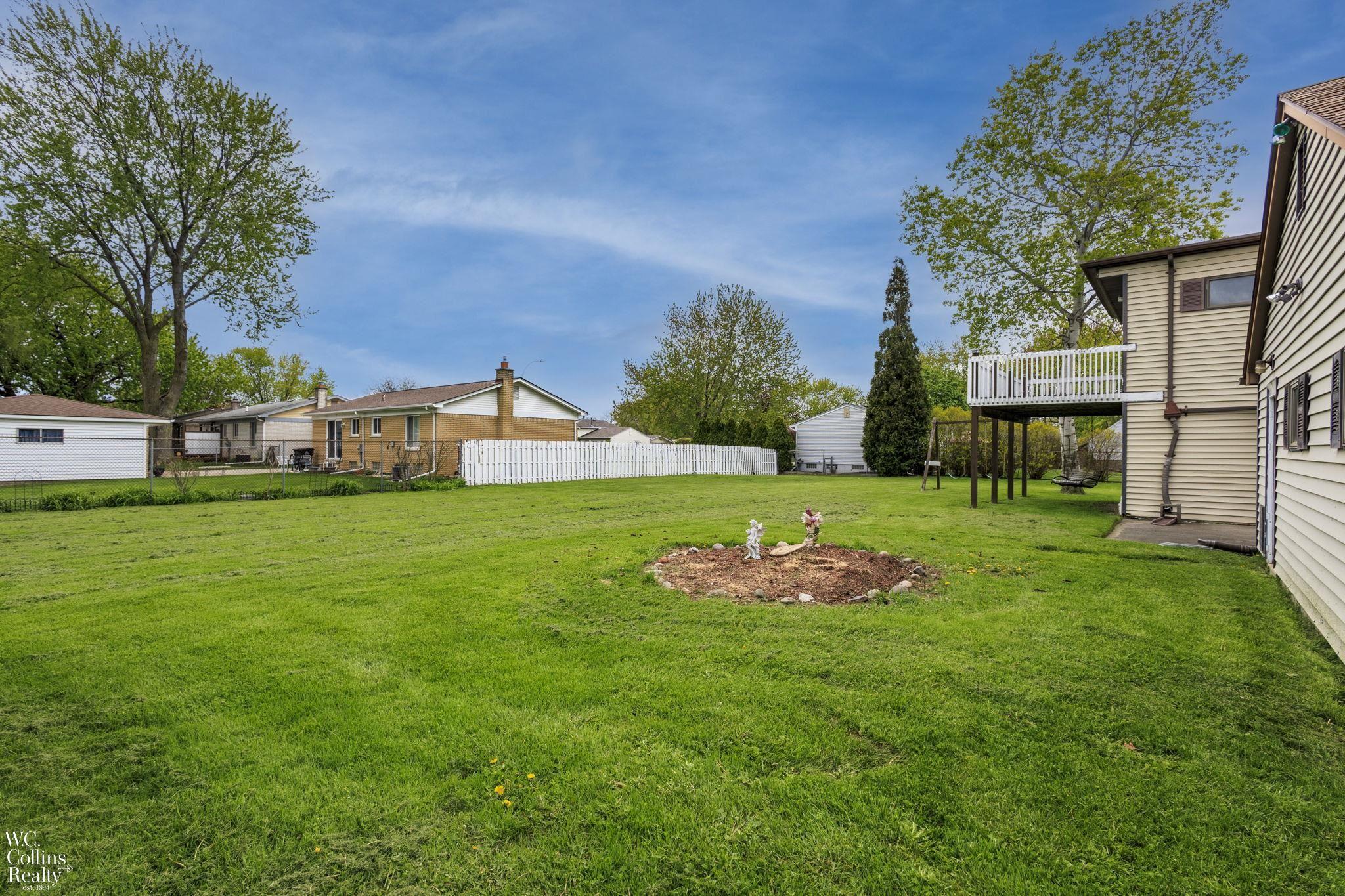 17346 Common Road Roseville, MI 48066 - Photo 25 of 28