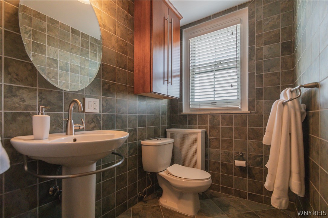 33 Gates Circle, Unit 7D Buffalo, NY 14222 - Photo 46 of 50