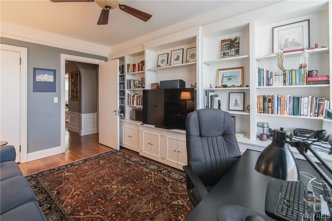 33 Gates Circle, Unit 7D Buffalo, NY 14222 - Photo 6 of 50