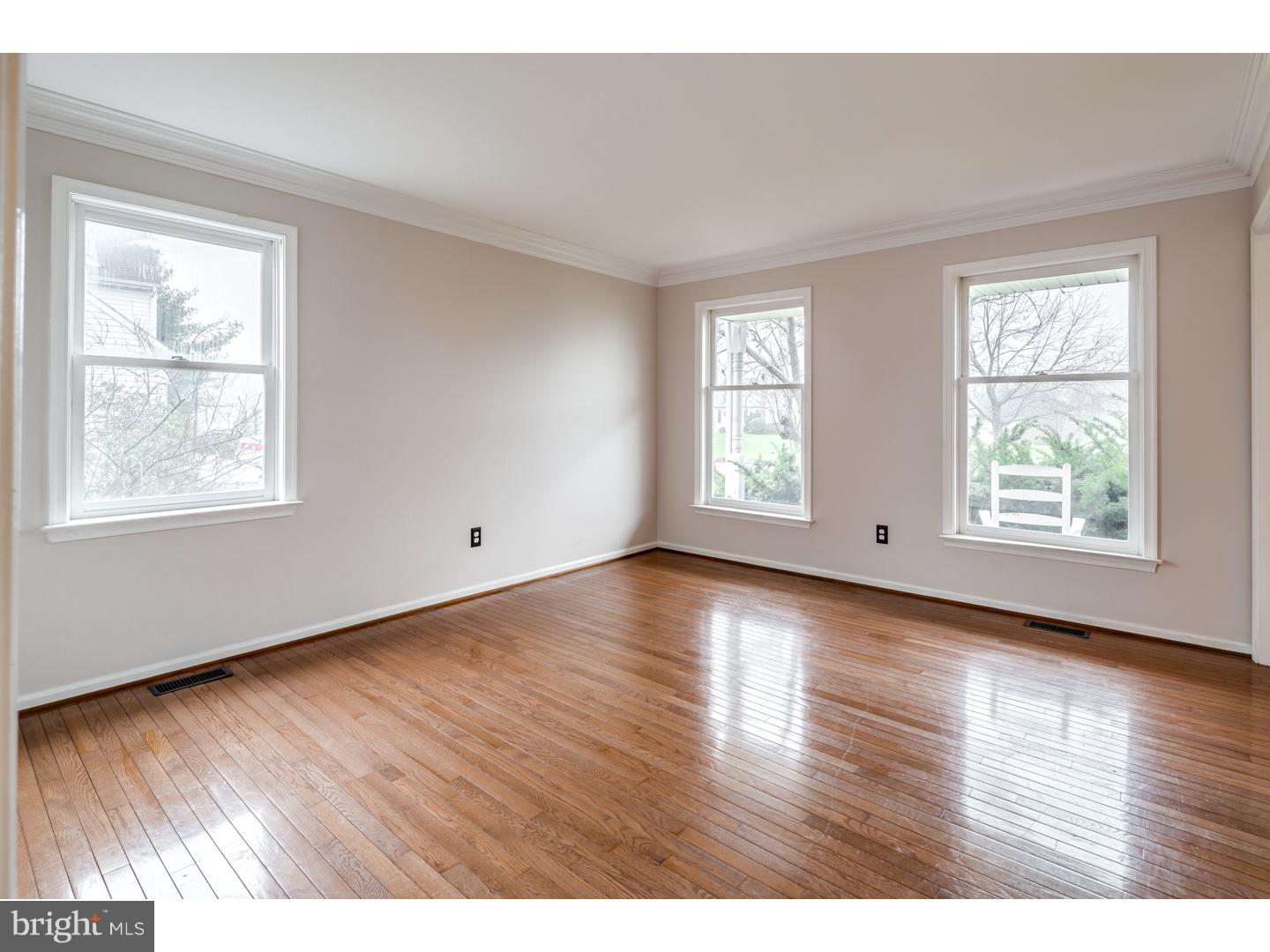 1215 Mega Lane Gilbertsville, PA 19525 - Photo 13 of 25 Living Room