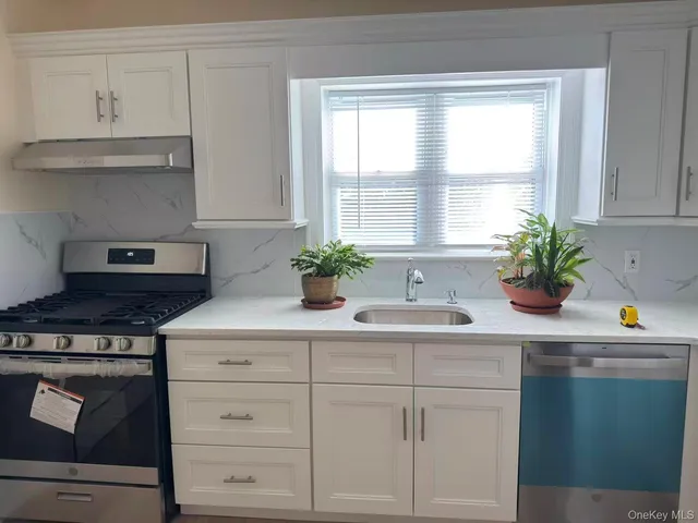 $2,500 | 69-25 69th Place | Maspeth