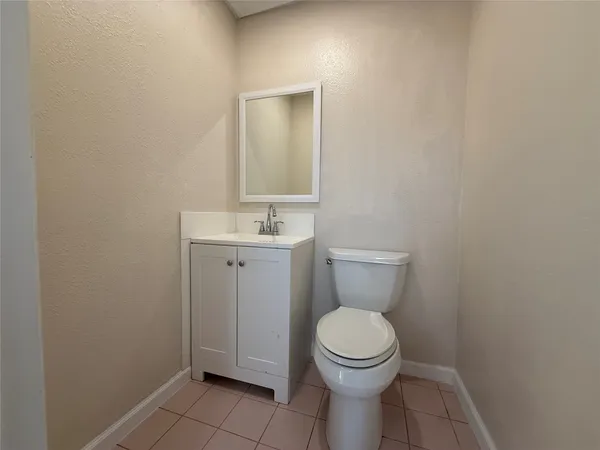 $1,295 | 2302 45th Street, Galveston, TX 77550