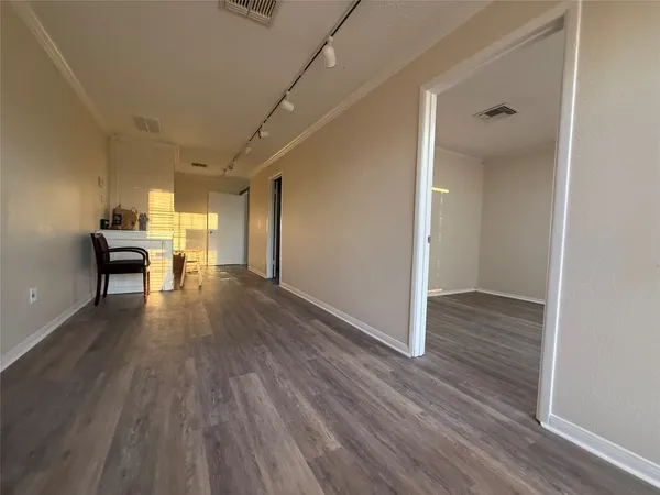 $1,295 | 2302 45th Street, Galveston, TX 77550