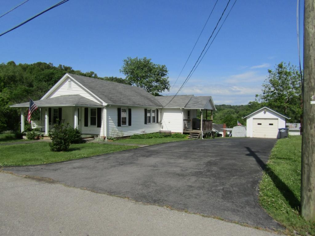 120 Patterson Road Kingsport, TN 37660 - Photo 2 of 28 Photo 2