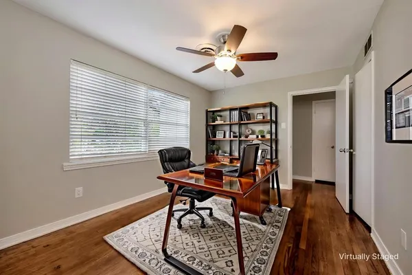 $274,900 | 2509 Wayside Avenue, Fort Worth, TX 76110