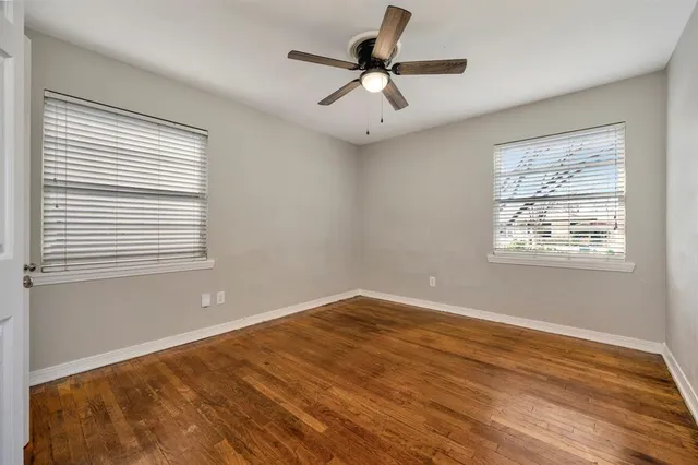 $319,500 | 2509 Wayside Avenue, Fort Worth, TX 76110