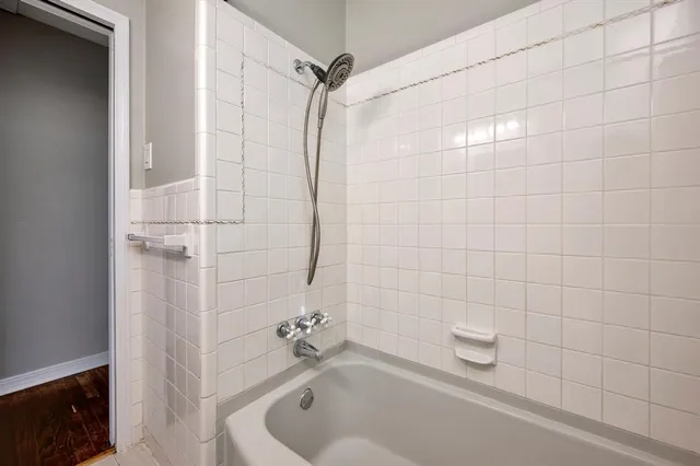 $319,500 | 2509 Wayside Avenue, Fort Worth, TX 76110