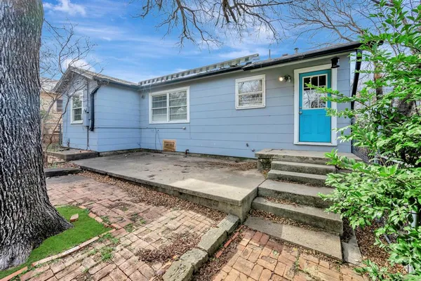 $274,900 | 2509 Wayside Avenue, Fort Worth, TX 76110