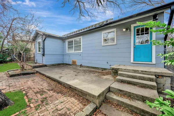 $274,900 | 2509 Wayside Avenue, Fort Worth, TX 76110