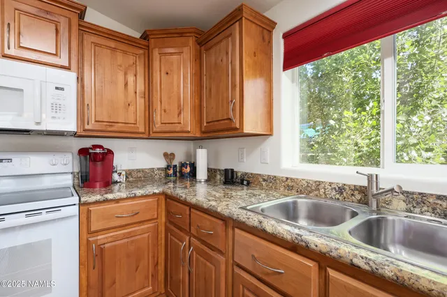 $439,000 | 17290 ALEGRIA Place, Munds Park, AZ 86017