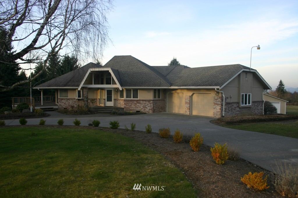 4450 Y Road Bellingham, WA 98226 - Photo 1 of 24 Gallery Image 1