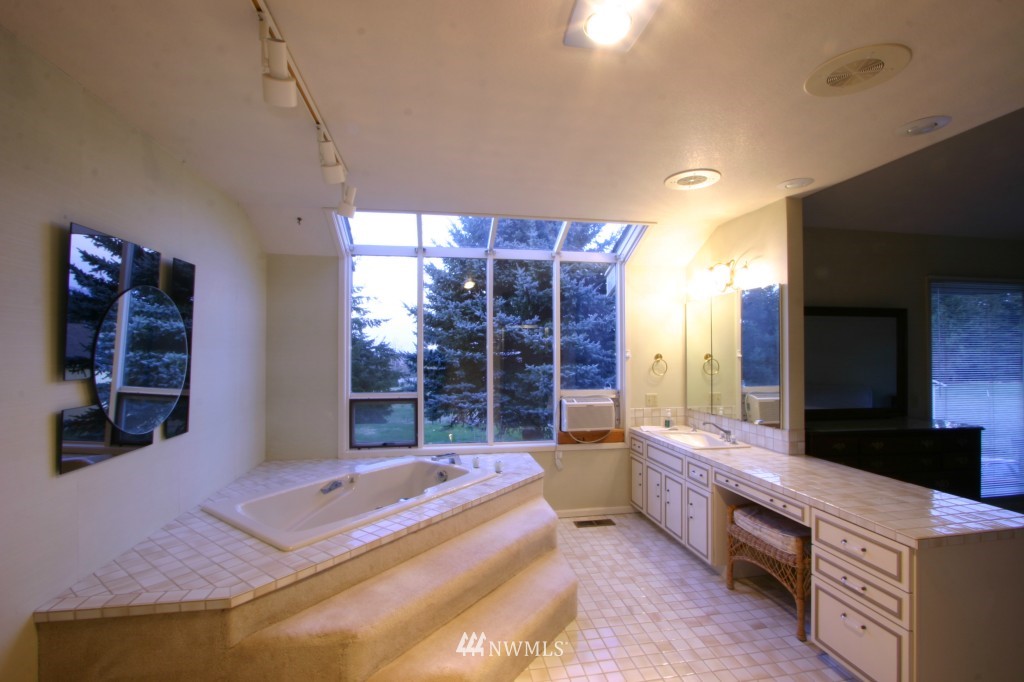 4450 Y Road Bellingham, WA 98226 - Photo 23 of 24 Gallery Image 23