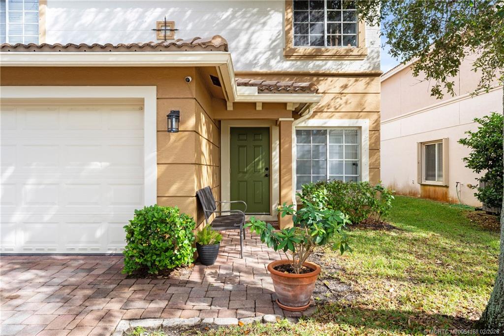 4454 Southeast Graham Drive Stuart, FL 34997 - Photo 2 of 24