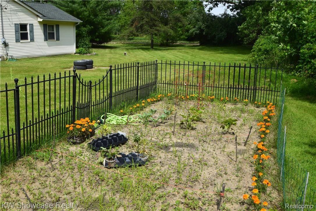 17350 Fish Lake Road Holly, MI 48442 - Photo 24 of 30 For any gardening you might like to do!