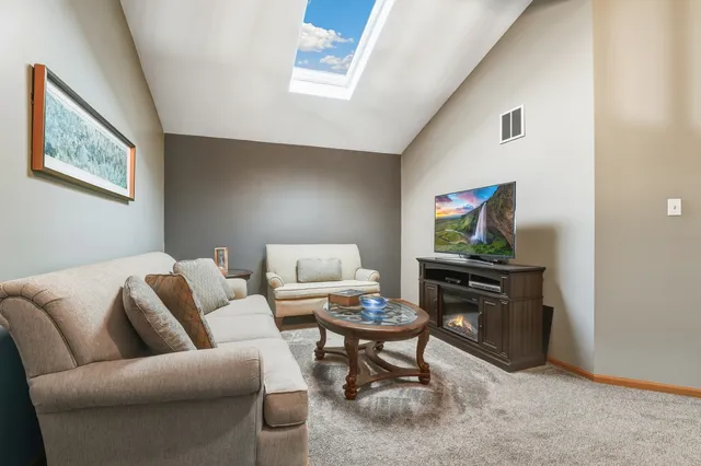 $339,000 | 7805 West 157th Street, Unit 2S, Orland Park, IL 60462