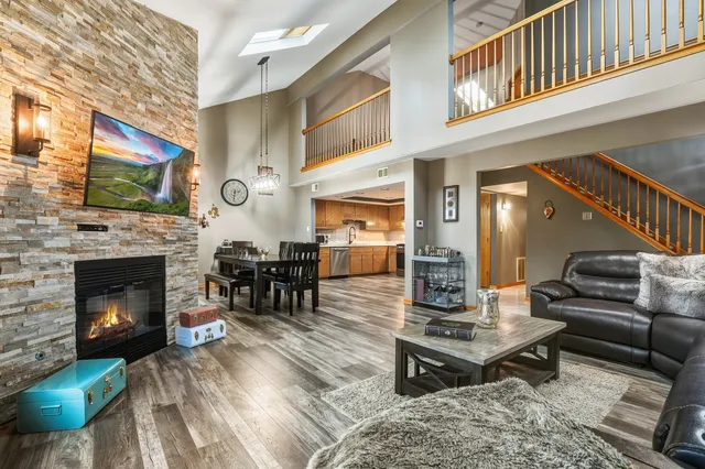 $339,000 | 7805 West 157th Street, Unit 2S, Orland Park, IL 60462