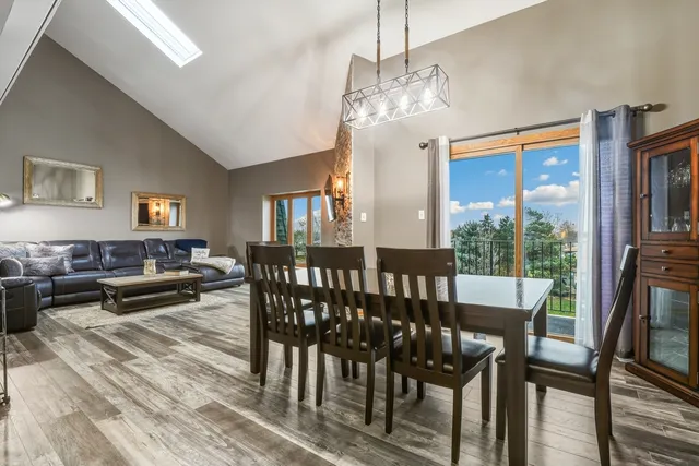 $339,000 | 7805 West 157th Street, Unit 2S, Orland Park, IL 60462