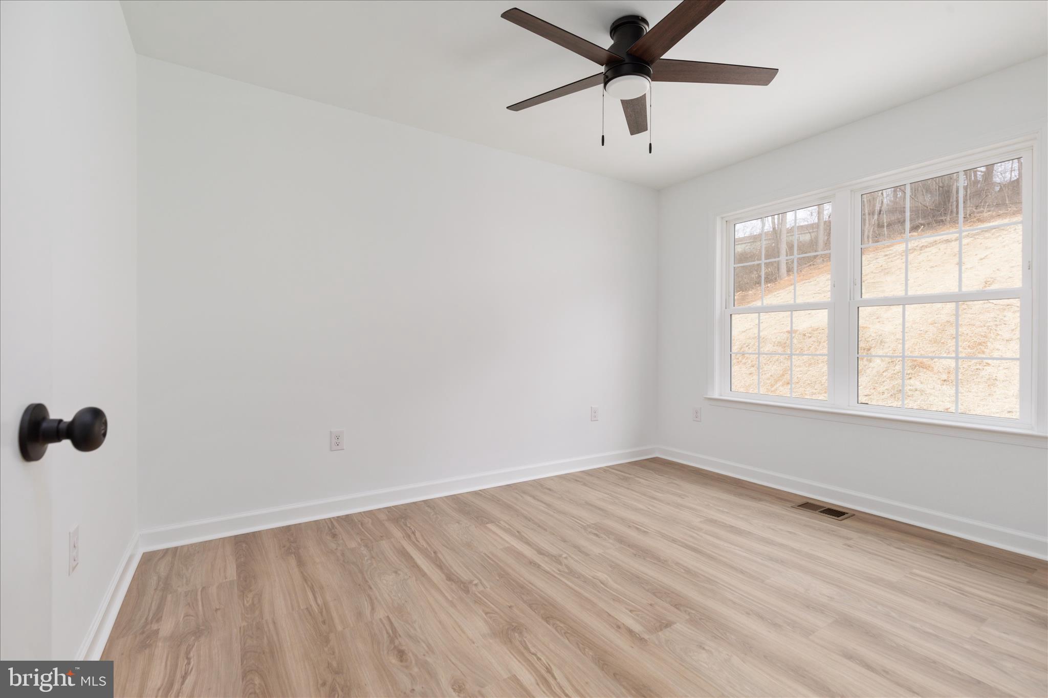 66 Bluejay Court Front Royal, VA 22630 - Photo 31 of 81 Bed #