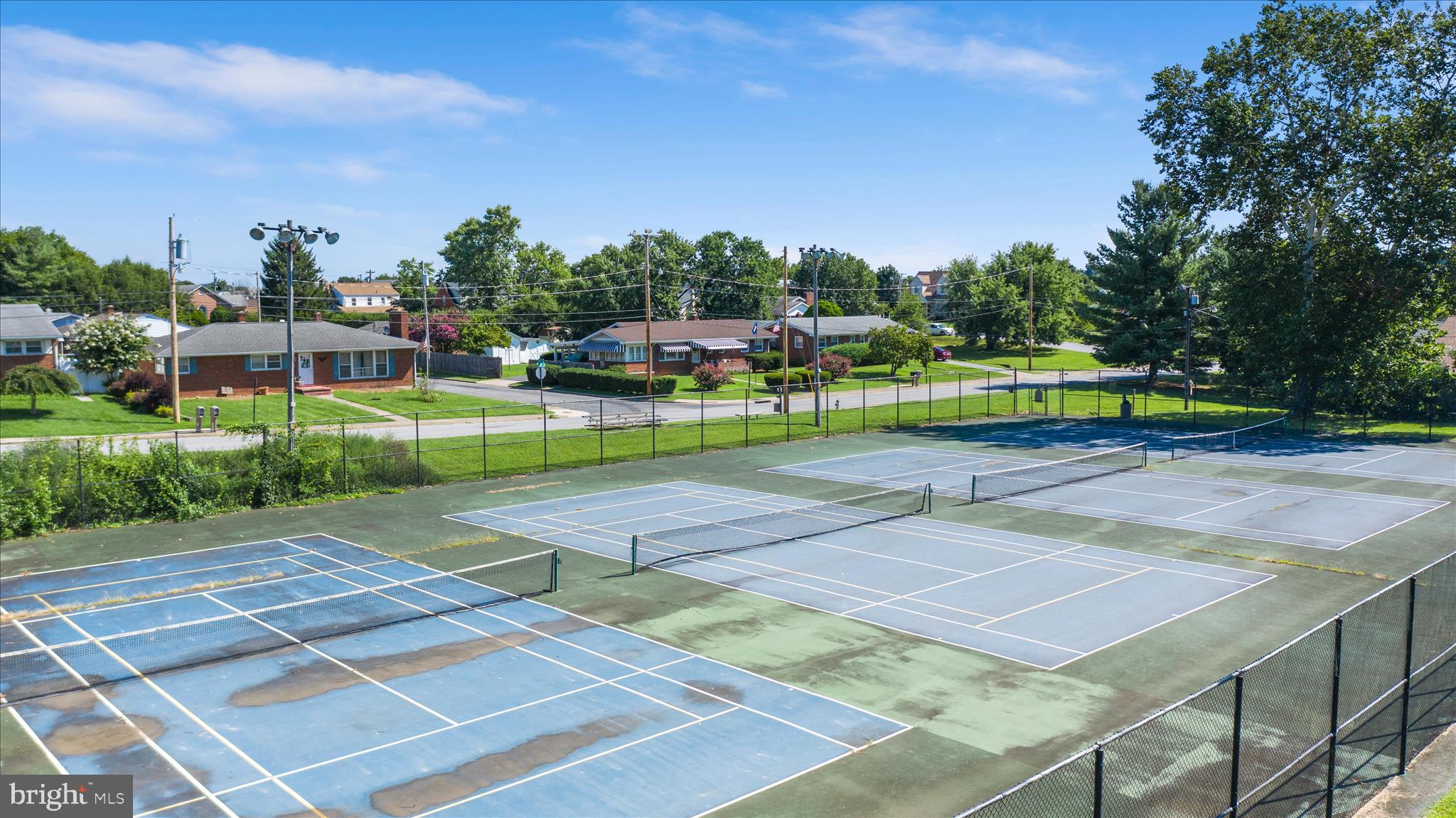 66 Bluejay Court Front Royal, VA 22630 - Photo 78 of 81 a view of a basketball court
