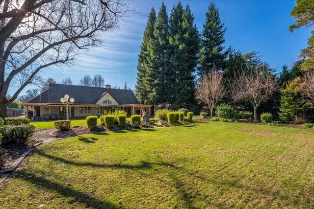 $649,000 | 2850 Balaton Avenue, Redding, CA 96001