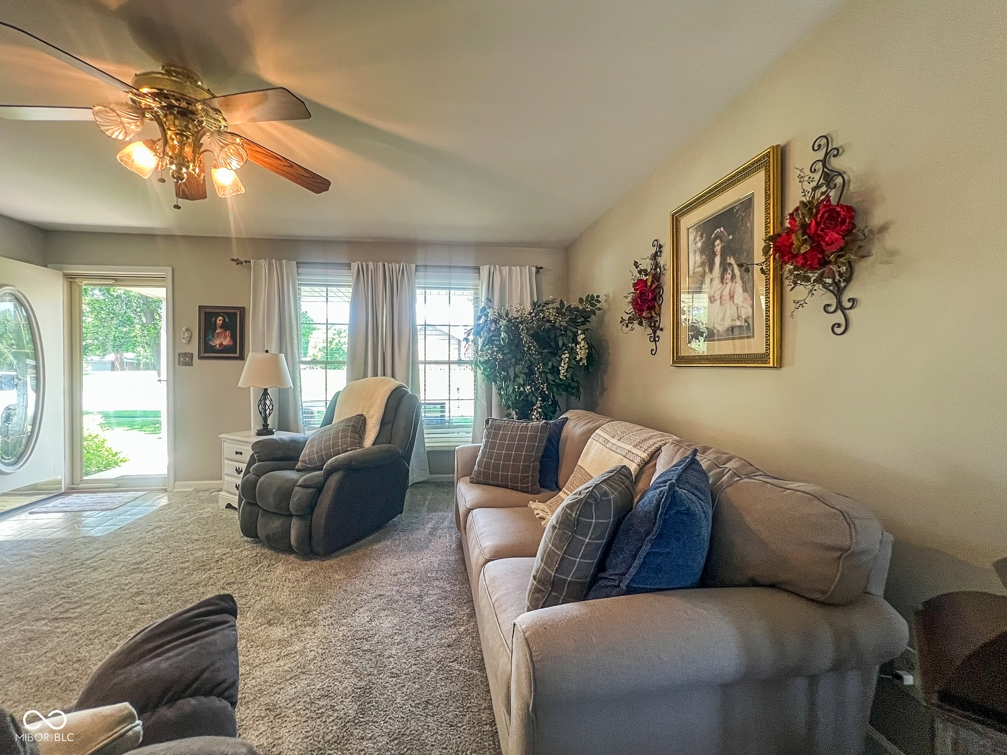 3345 30th Street Columbus, IN 47203 - Photo 4 of 29