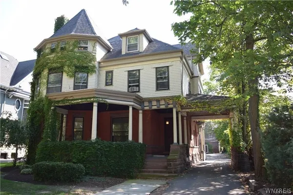 $1,000 | 721 West Fry Street, Unit 7, Buffalo, NY 14222